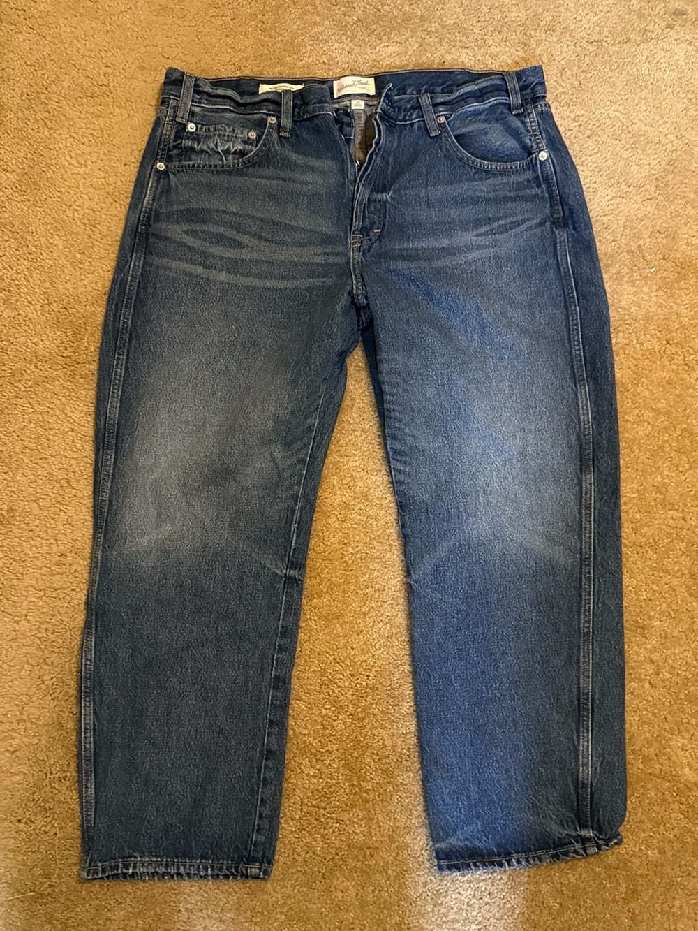 Universal Thread Women's Boyfriend Jeans in Dark Blue Wash